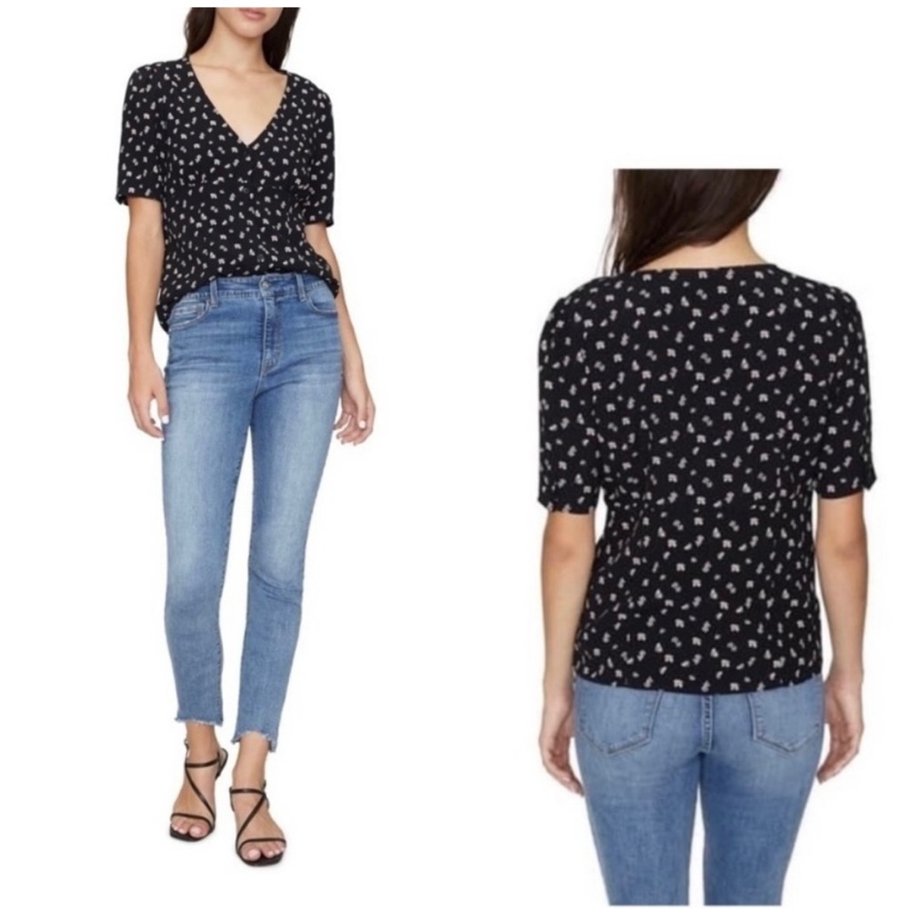 Sanctuary NWT Women's V-Neck Button
Down Blouse M